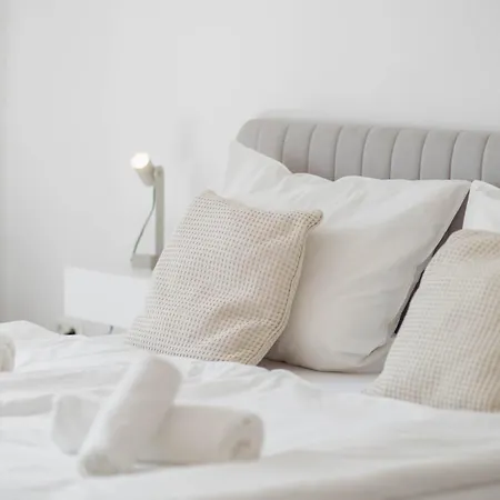 Fritz Am Bauhausmuseum Апартаменты *